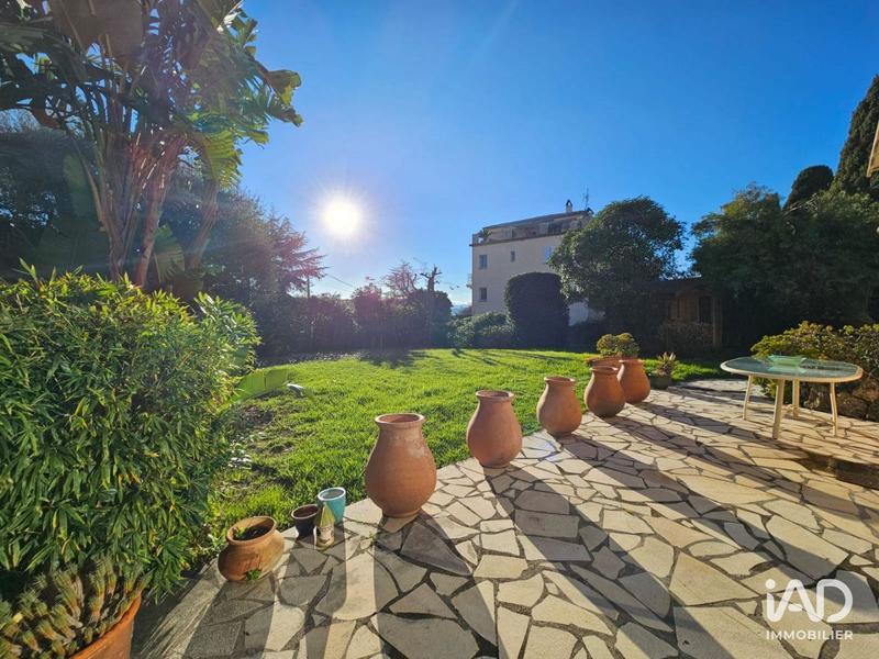 Appartement - 116 m² - 4 pièces