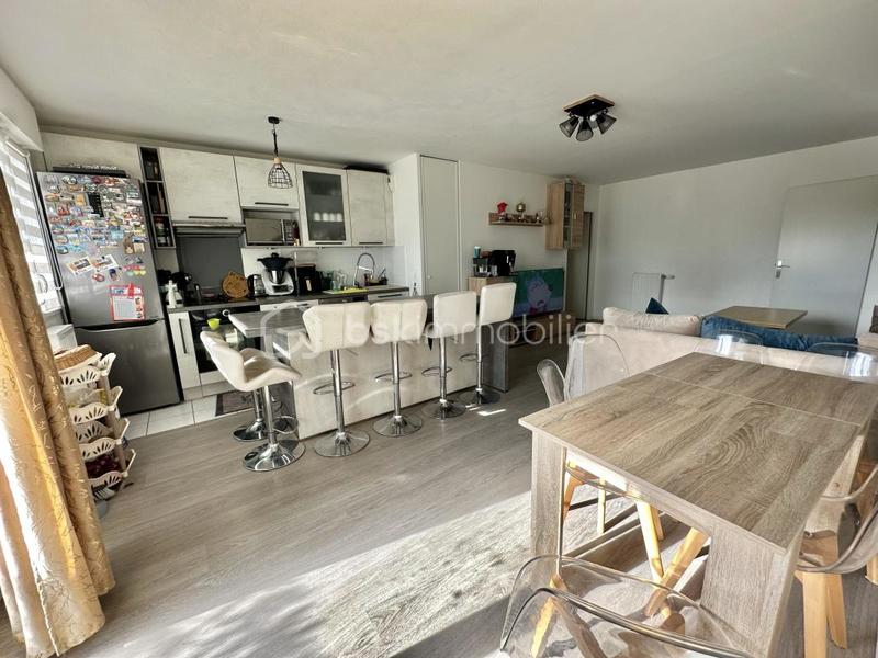 Appartement - 82 m² - 4 pièces