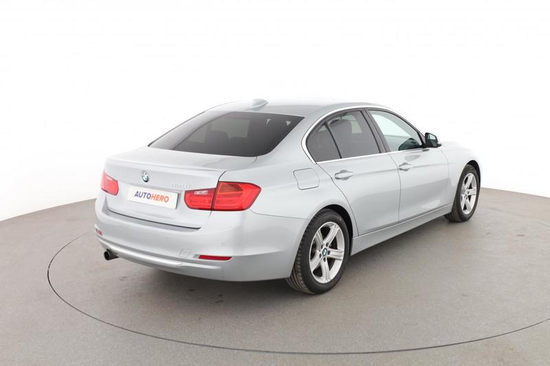 Bmw Série 3 320iA Luxury 184 ch