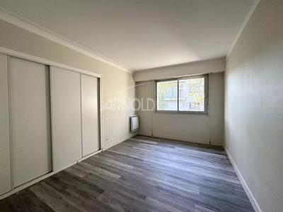 Appartement - 150 m² - 5 pièces