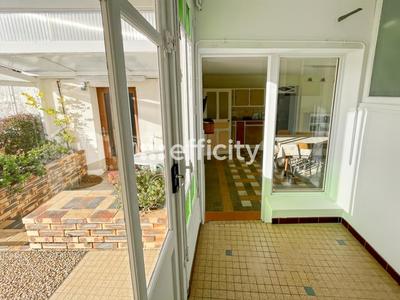 Maison - 157 m² - 8 pièces