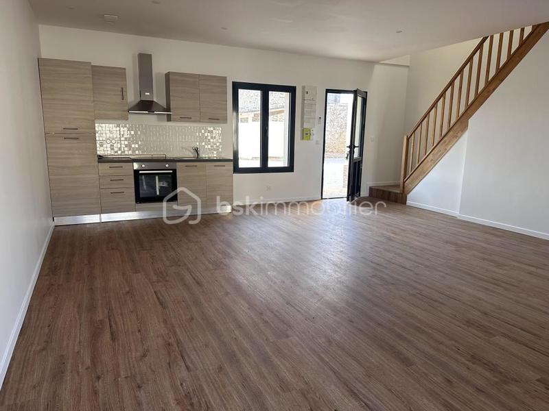 Maison - 827 m² - 35 pièces