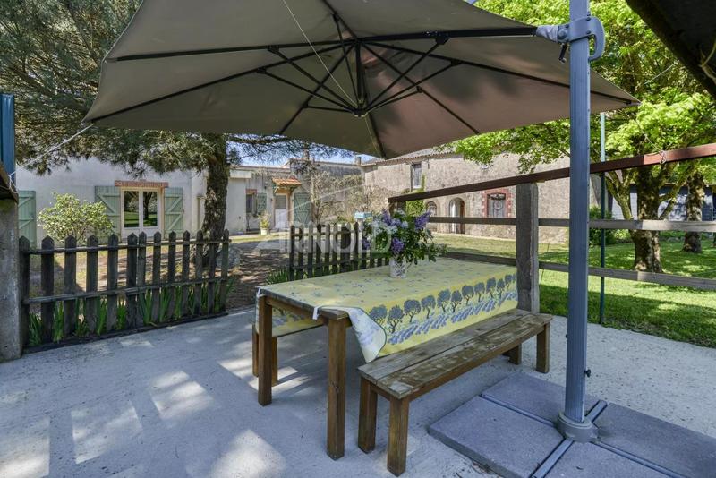 Maison - 140 m² - 5 pièces