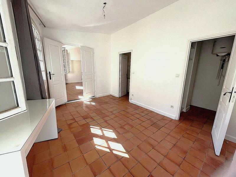 Appartement - 92 m² - 4 pièces