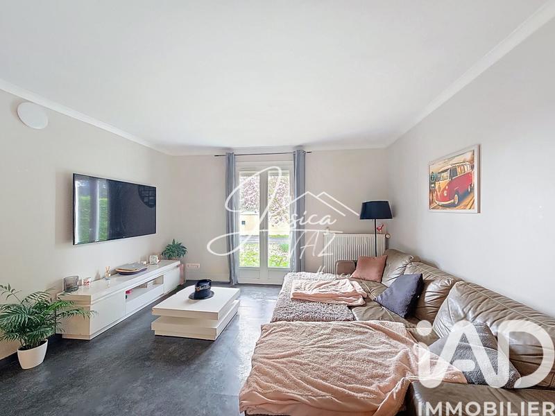 Maison - 126 m² - 8 pièces