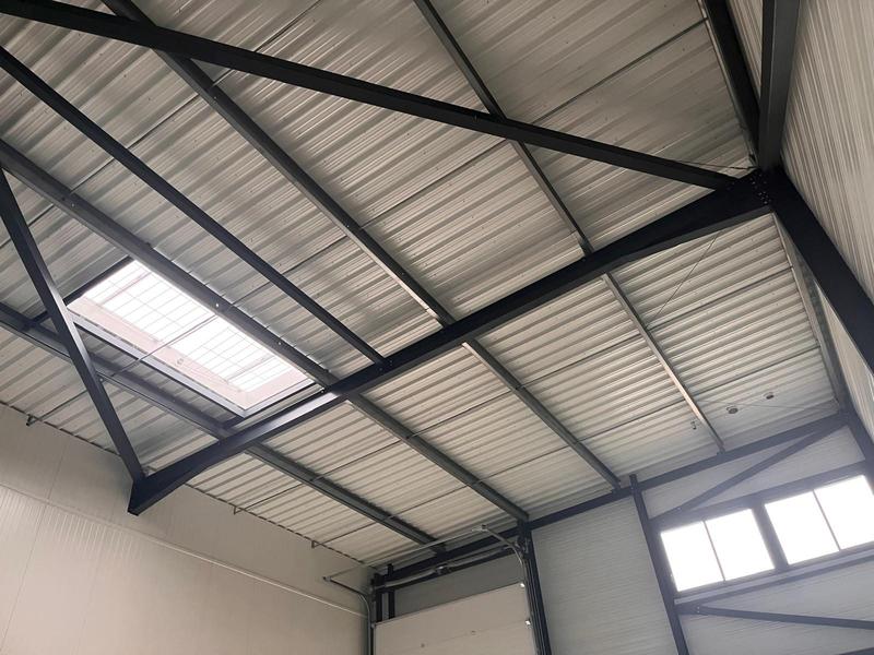 Local d'activités - 125 m²