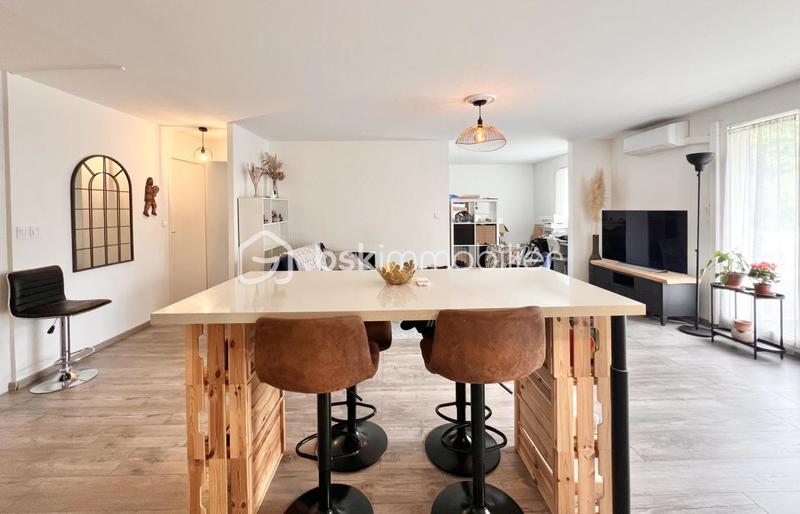 Appartement - 75 m² - 3 pièces