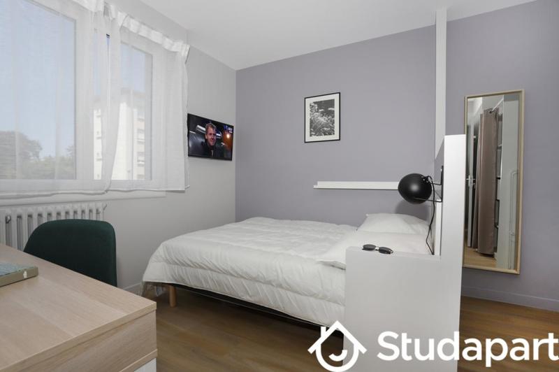 Chambre - 10 m² - 1 pièce