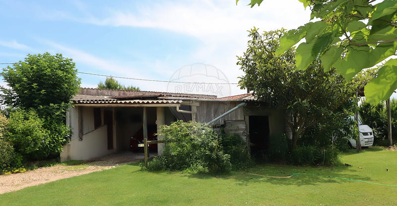 Maison - 220 m² - 8 pièces