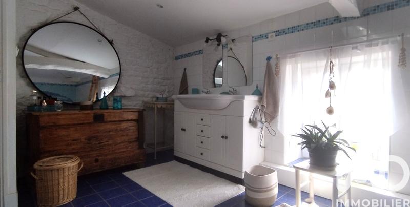 Maison - 198 m² - 5 pièces