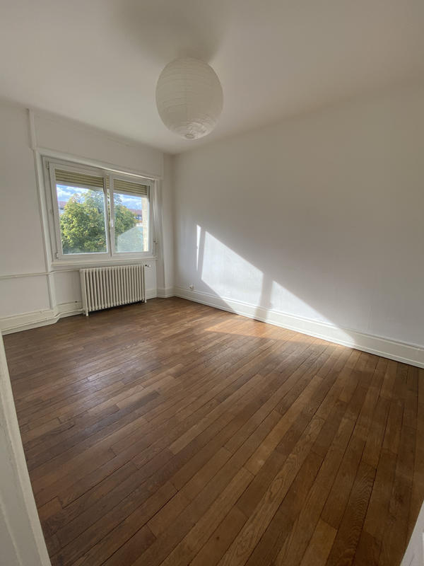 Appartement - 83 m² - 4 pièces