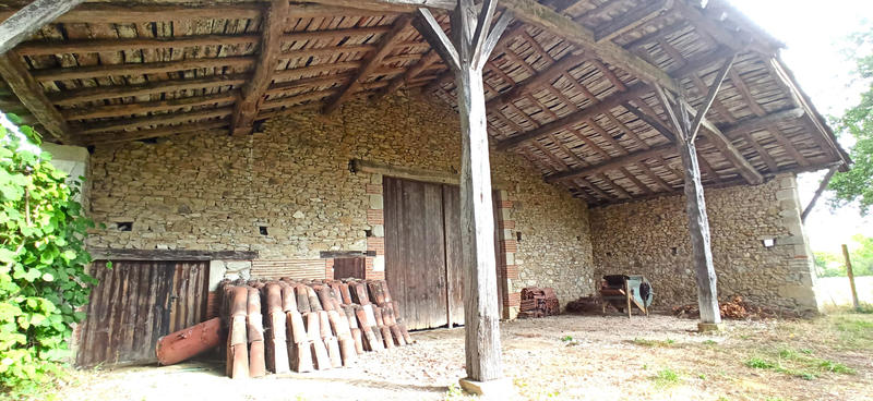 Maison - 250 m² - 1 pièce