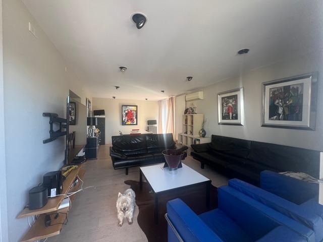 Appartement - 100 m² - 6 pièces