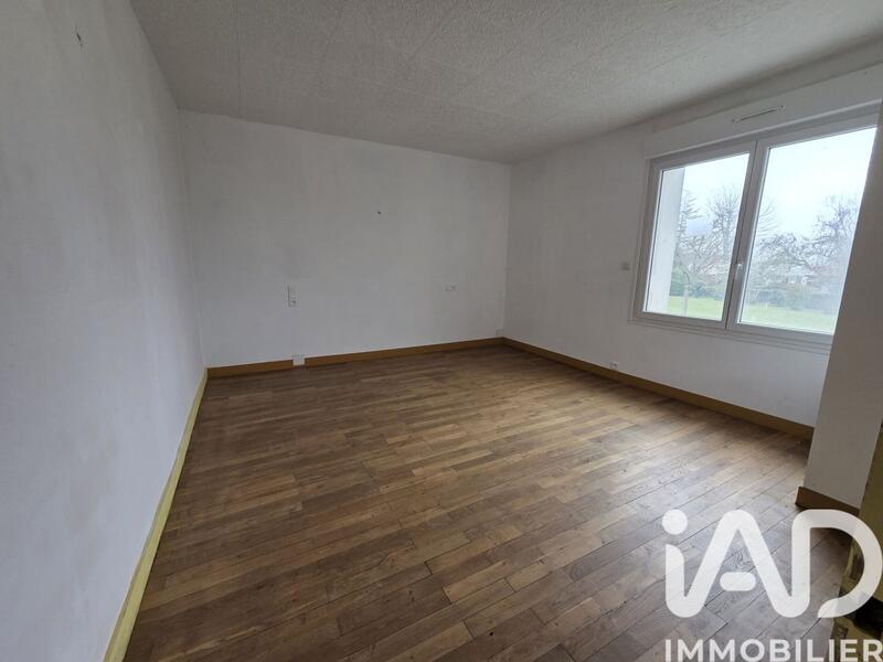 Maison de village - 250 m² - 10 pièces