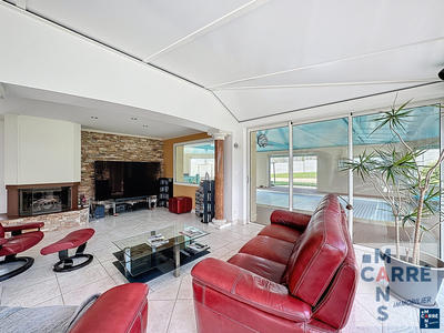 Maison - 237 m² - 8 pièces