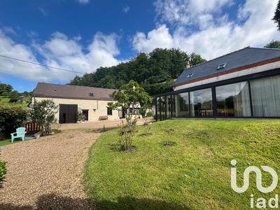 Maison - 212 m² - 7 pièces