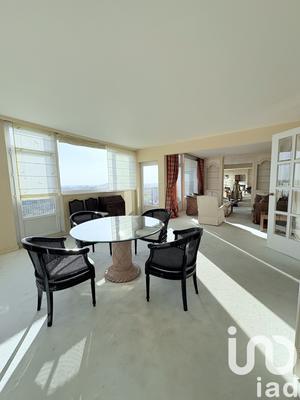 Appartement - 111 m² - 4 pièces