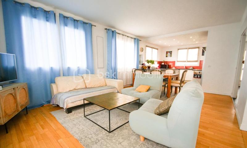 Maison - 150 m² - 8 pièces