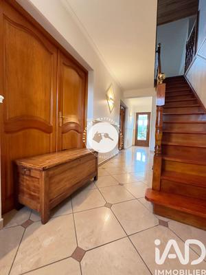 Maison - 180 m² - 5 pièces