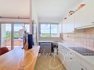 Appartement - 89 m² - 5 pièces