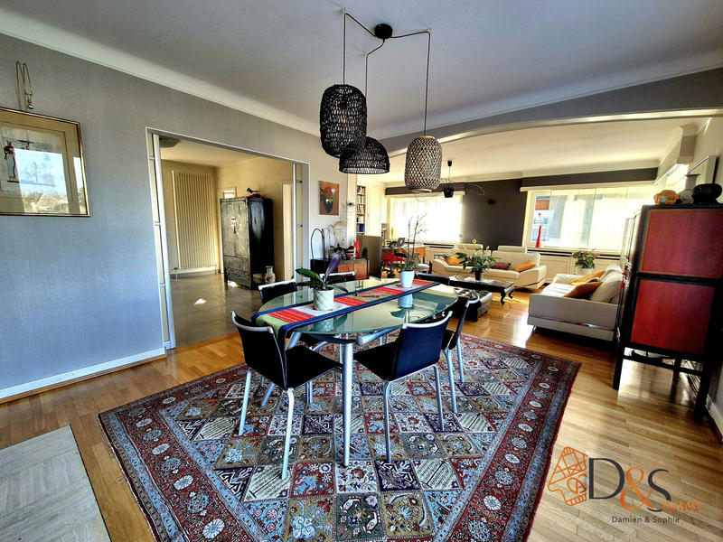 Maison - 177 m² - 7 pièces