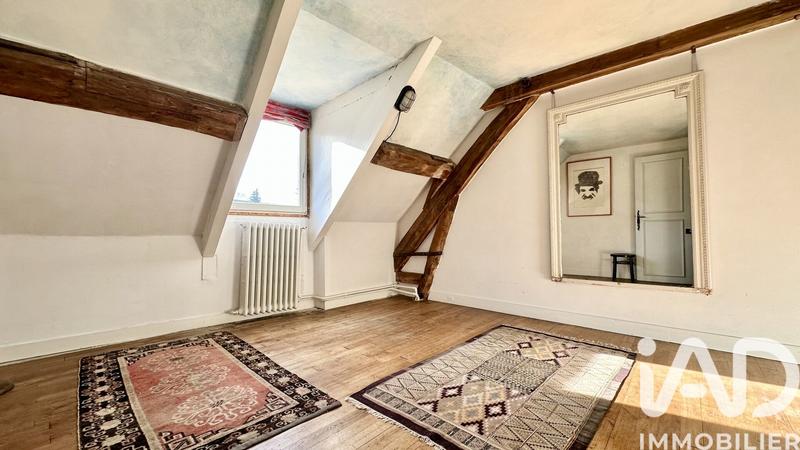 Maison - 311 m² - 8 pièces