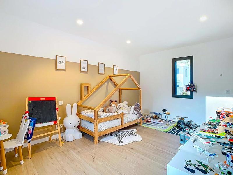 Villa - 187 m² - 4 pièces