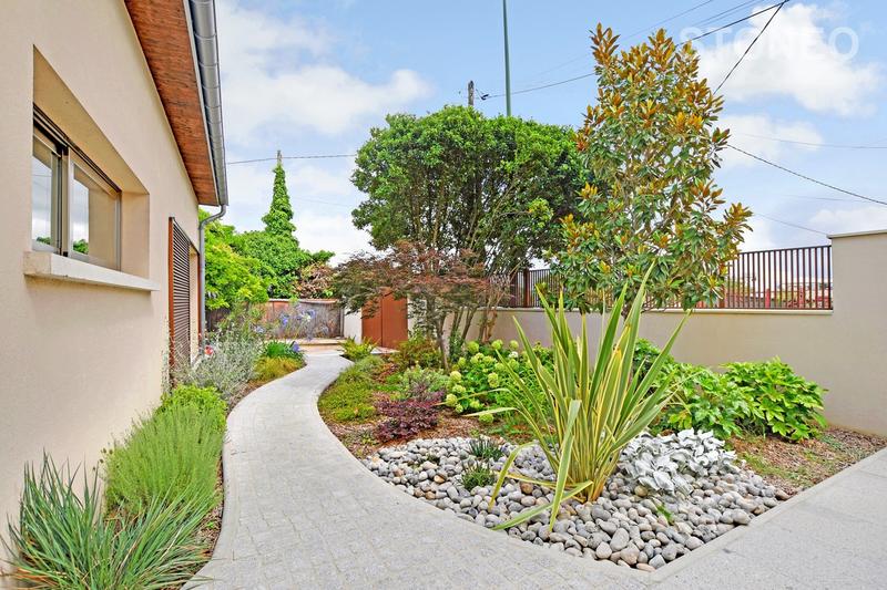 Maison ancienne - 361 m² - 7 pièces