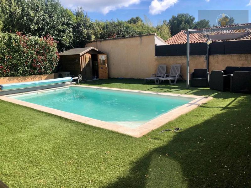 Maison - 177 m² - 8 pièces