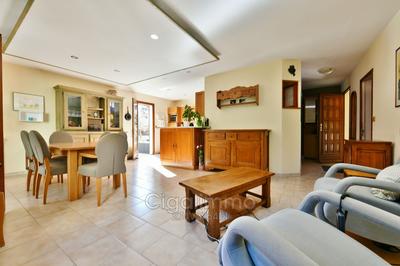 Villa - 84 m² - 5 pièces