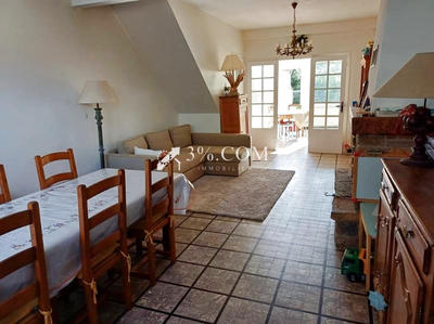 Maison - 158 m² - 8 pièces