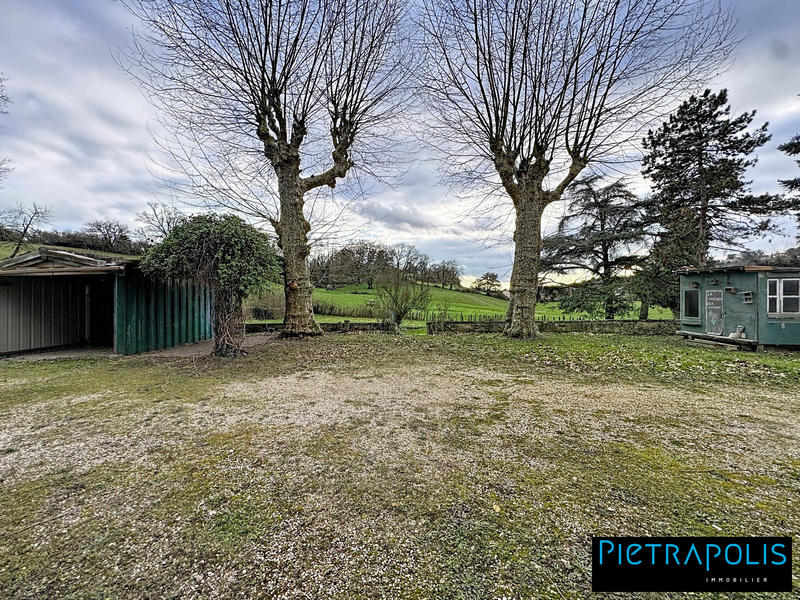 Maison - 320 m² - 7 pièces