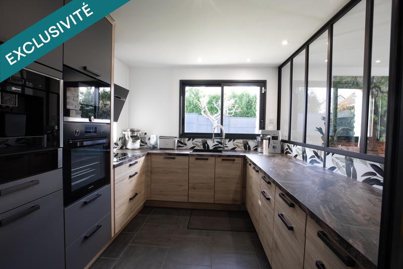 Villa - 160 m² - 9 pièces