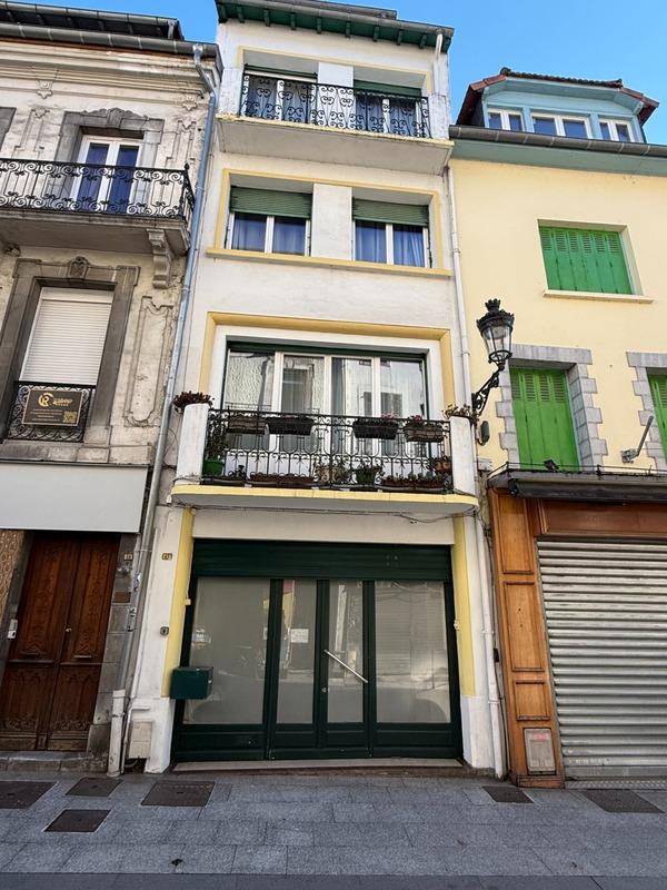 Immeuble - 142 m² - 7 pièces