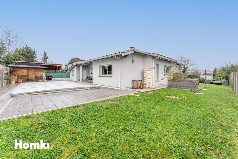 Maison - 140 m² - 5 pièces