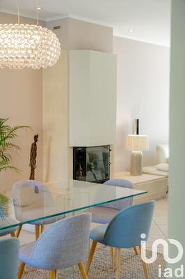 Maison - 193 m² - 6 pièces