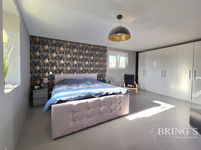 Maison ancienne - 275 m² - 7 pièces