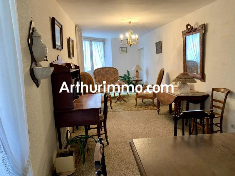 Maison - 160 m² - 10 pièces