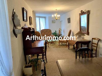 Maison - 160 m² - 10 pièces