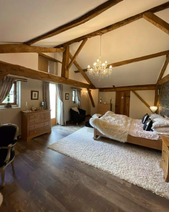 Maison - 231 m² - 8 pièces