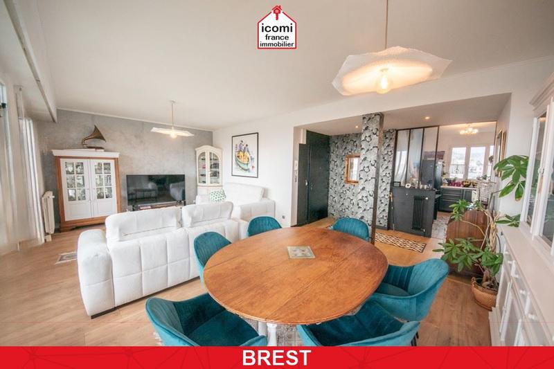 Appartement - 100 m² - 5 pièces