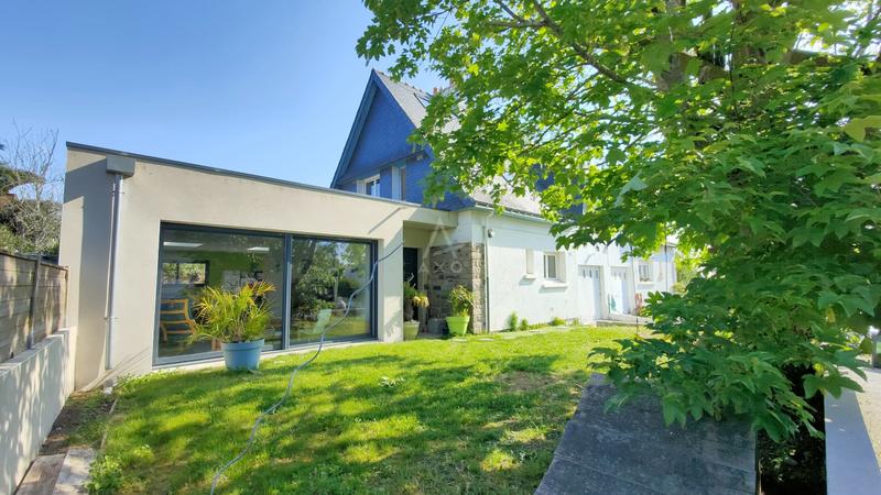 Maison - 143 m² - 7 pièces