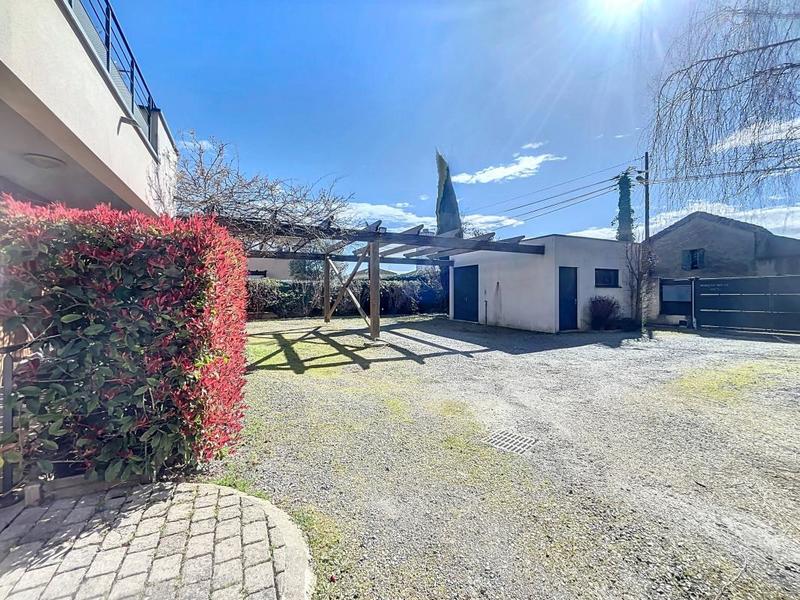 Studio - 37 m² - 1 pièce