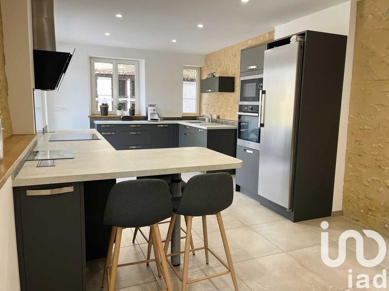 Maison - 182 m² - 6 pièces