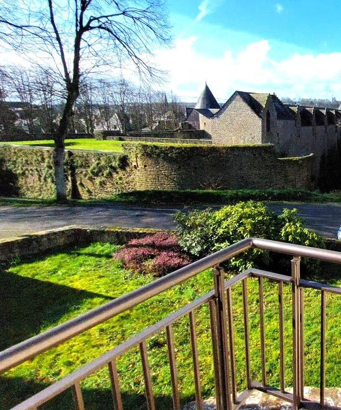 Maison - 188 m² - 7 pièces