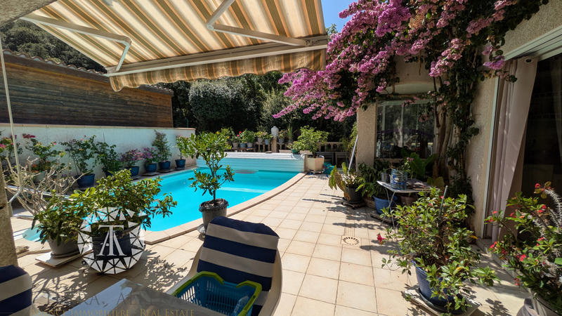 Villa - 158 m² - 5 pièces