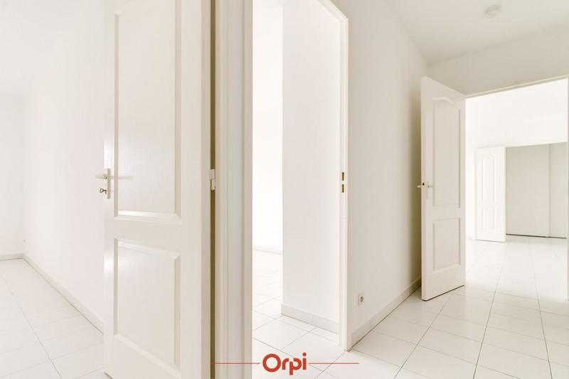 Appartement - 77 m² - 3 pièces