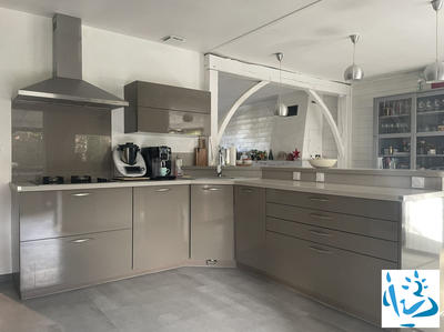 Maison - 93 m² - 4 pièces