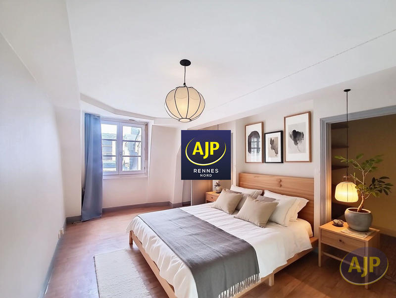 Appartement - 150 m² - 4 pièces