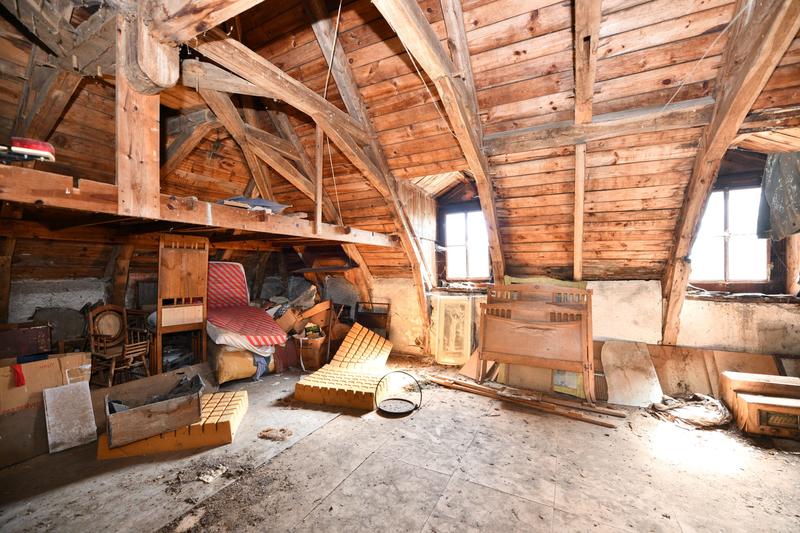 Maison ancienne - 185 m² - 8 pièces